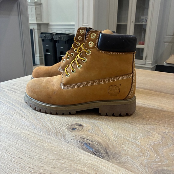 TIMBERLAND PREMIUM 6 INCH WATERPROOF BOOTS  SIZE 7 - Picture 5 of 16